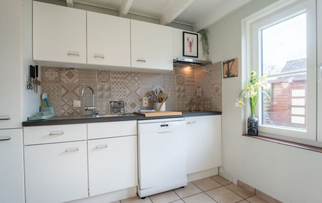 Beluga with parking and shared pool - Photo 18