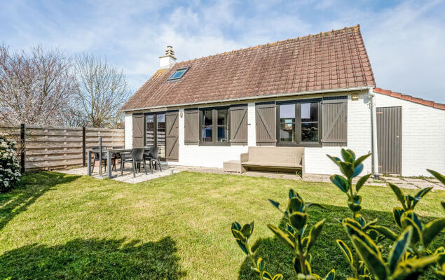 Beluga with parking and shared pool - Photo 34