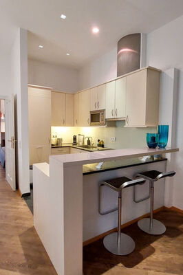 Inner City - Photo 13